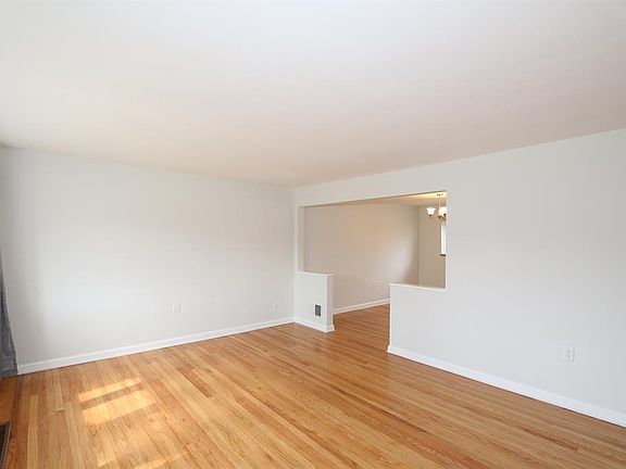 2nd image of 1412 Larry Joe Dr