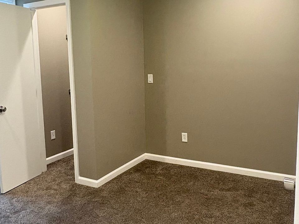 1st image of 103 E Waterford St #3