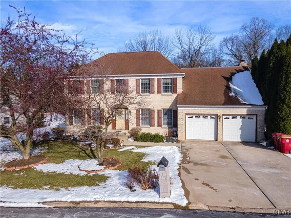 1629 Arrowwood Dr, Easton, PA 18040