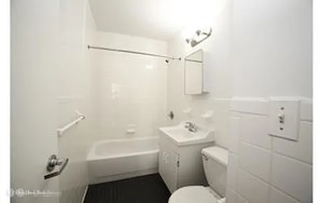 Rented by Douglas Elliman | media 2