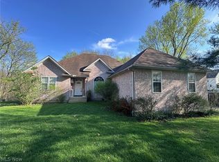 156 Penrose Ct, Elyria, OH 44035