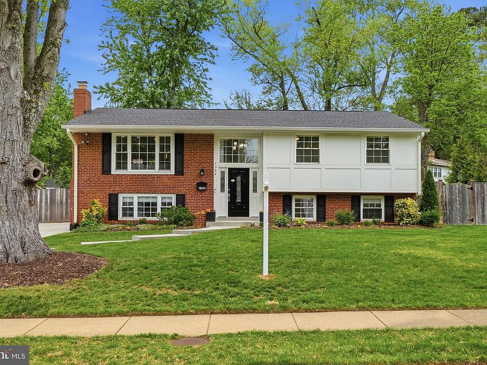 1st image of 7504 Dolce Dr