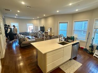 14 Willis St, Dorchester, MA 02125
