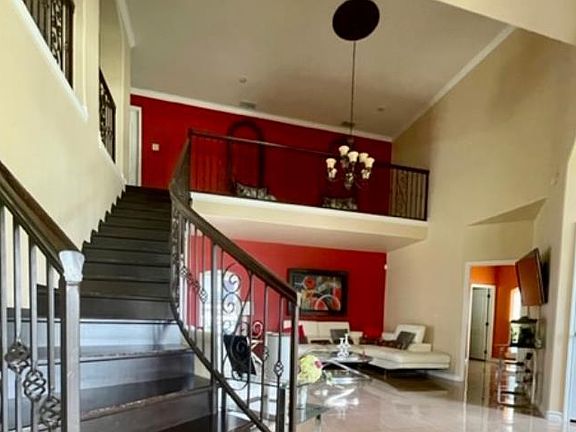 3rd image of 139 Nuevo Leon Dr