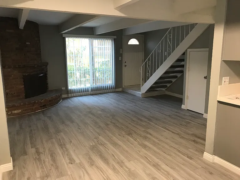 1720 G St #3 — Photo 7