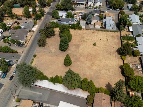 817 Waugh Lane, Ukiah, CA 95482