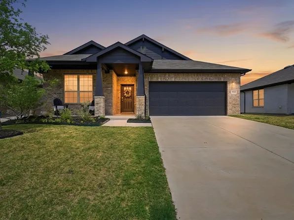 924 Ravenwood Ln, Van Alstyne, TX 75495