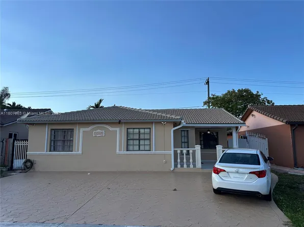 10075 NW 129th Ter, Hialeah Gardens, FL 33018