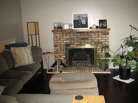 3rd image of 1106 E Jefferson St APT 6