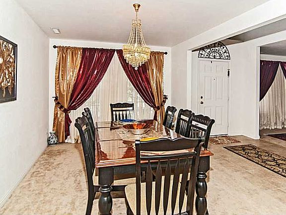 2nd image of 441 Elnora Ln