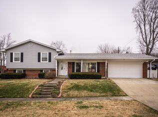 7548 Merlyn Cir, Louisville, KY 40214