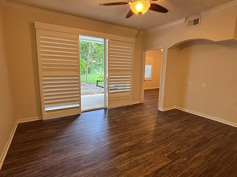 2801 Chancellorsville Dr #312 — Photo 12