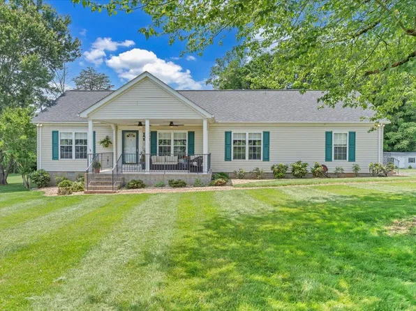 414 Mallard Cove Rd, Moneta, VA 24121