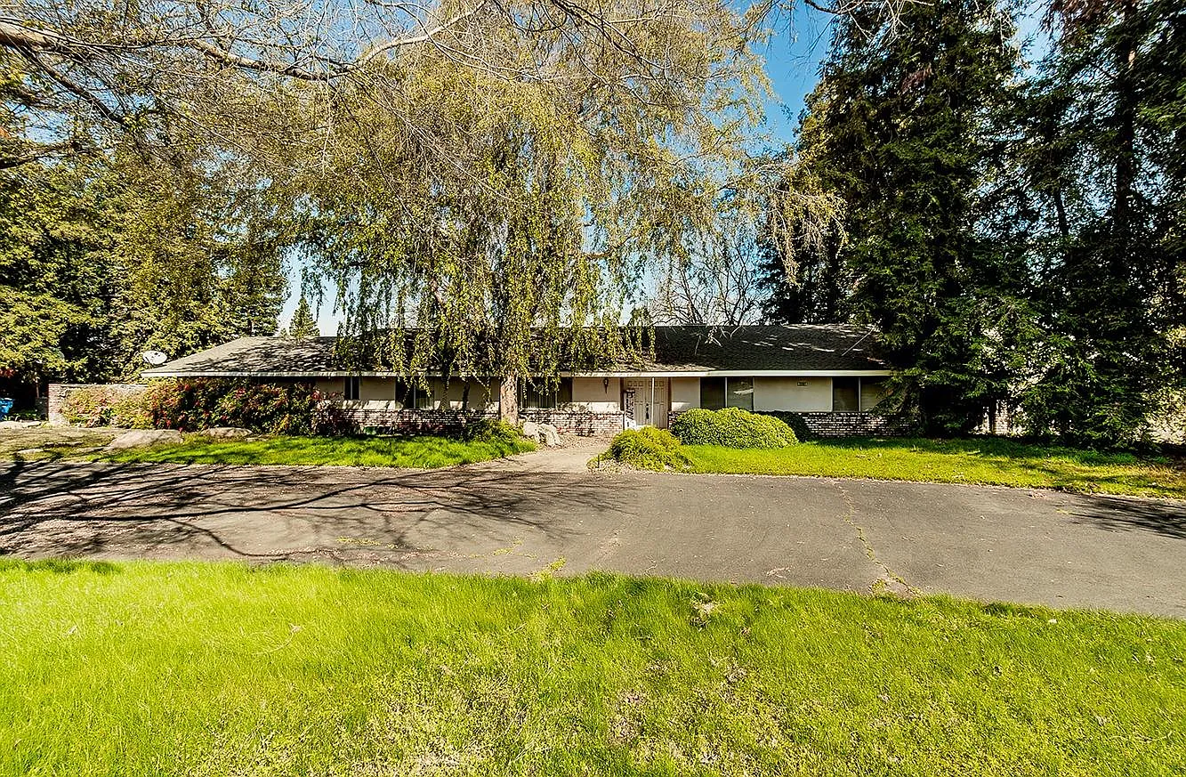 2501 Ashcroft Ave photo 1