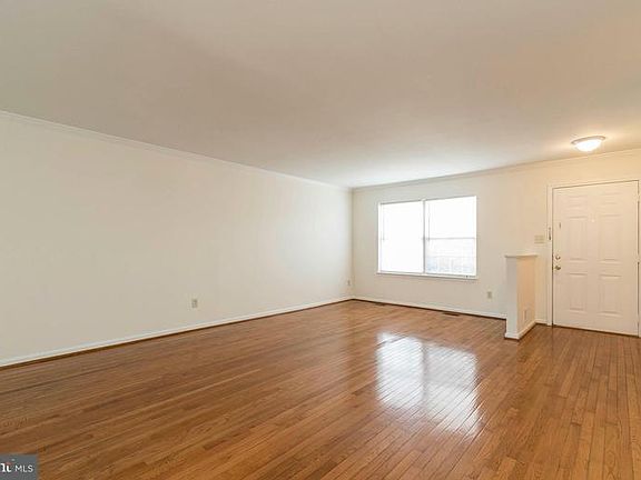 4th image of 17939 Milroy Dr