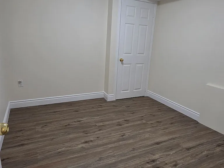 957 Sonoma Ct — Photo 10