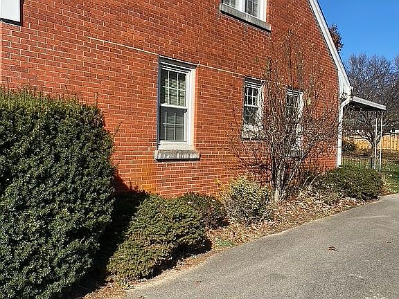 2nd image of 543 Fairfield Dr