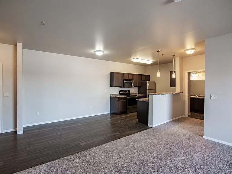 Eaglebrook at Prairie Grove Apartments — Photo 13