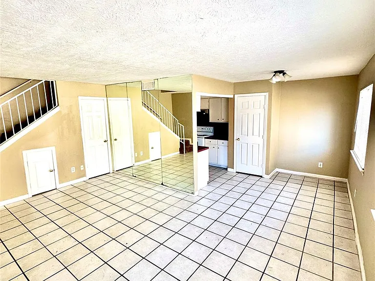 5668 Birchmont Dr #2 — Photo 4