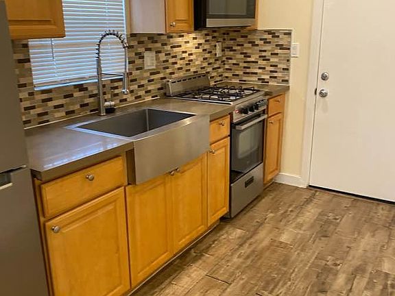 4th image of 620 E 79th St #622-1/4