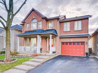 18 Primrose Path Cres, Markham, ON L3S 4A9