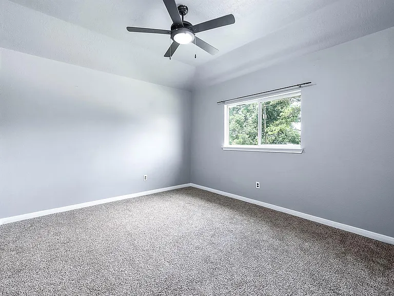3720 Armand Dr — Photo 29