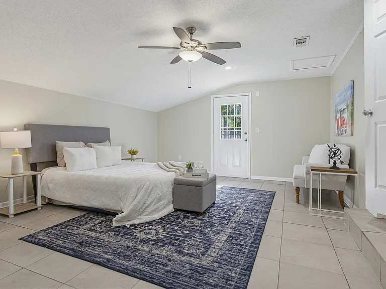 1095 Texas Pkwy — Photo 39