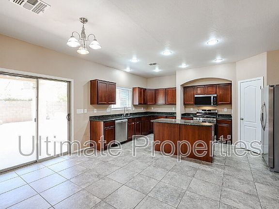 4th image of 4245 E Folgers Rd