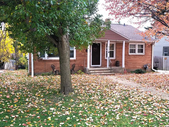 914 Cooper St, Dixon, IL 61021