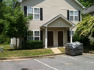 105 Lilli Ln, Woodstock, GA 30188