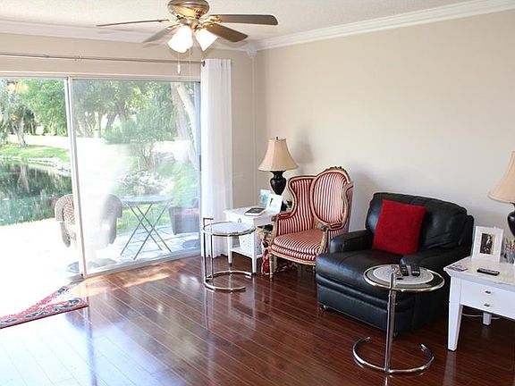 5th image of 2419 Aspinwall St #2419