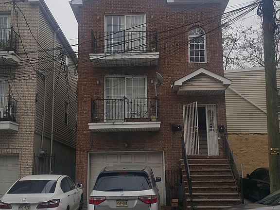 3rd image of 268 Van Wagenen Ave #1