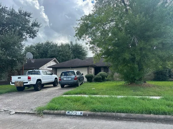 715 Bennett Dr, Pasadena, TX 77503