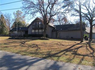 1109 Warren Rd, Henryetta, OK 74437