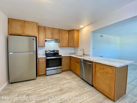 4th image of 3131 Solano Ave