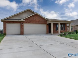 183 Tobin Ln, Hazel Green, AL 35750