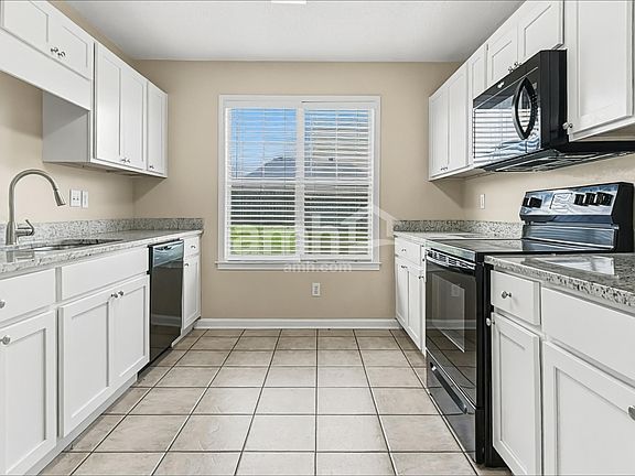 4th image of 1400 Pendulum Dr N
