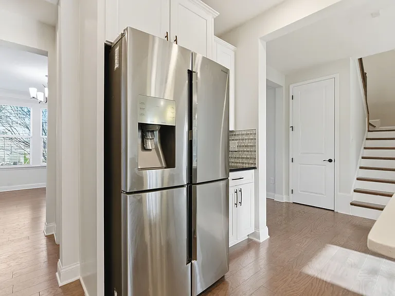 721 Vine Pond Ct — Photo 13
