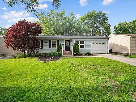 3rd image of 334 Desmond Dr