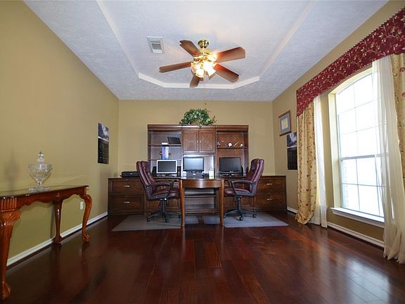 4th image of 1314 Miners Bend Ln