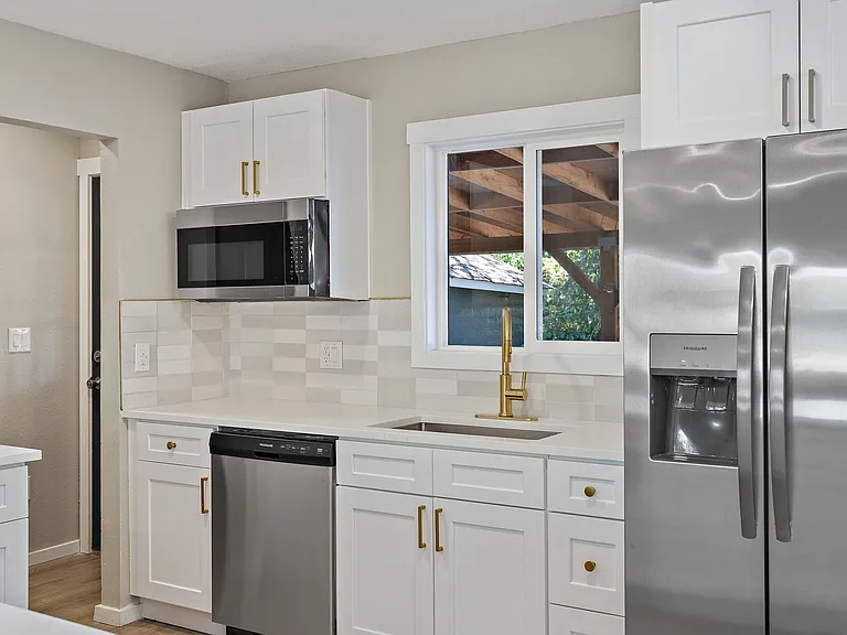 8408 Dalton Dr SW — Photo 5