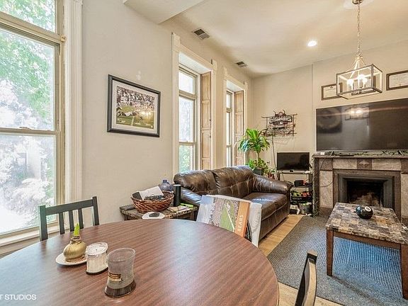 2nd image of 1440 N Cleveland Ave #2