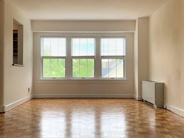 1st image of 3901 Cathedral Ave NW #402