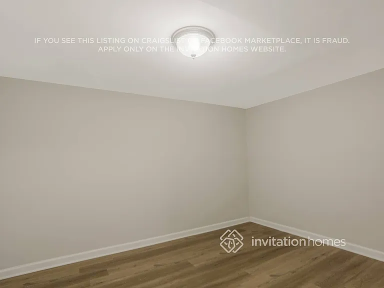 3335 Catalina Dr — Photo 12