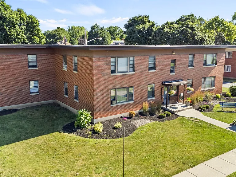 South Wedge Commons — Photo 17