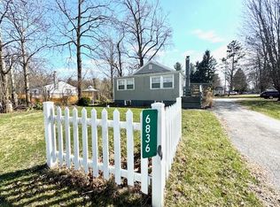 6836 S State Road 10, Knox, IN 46534