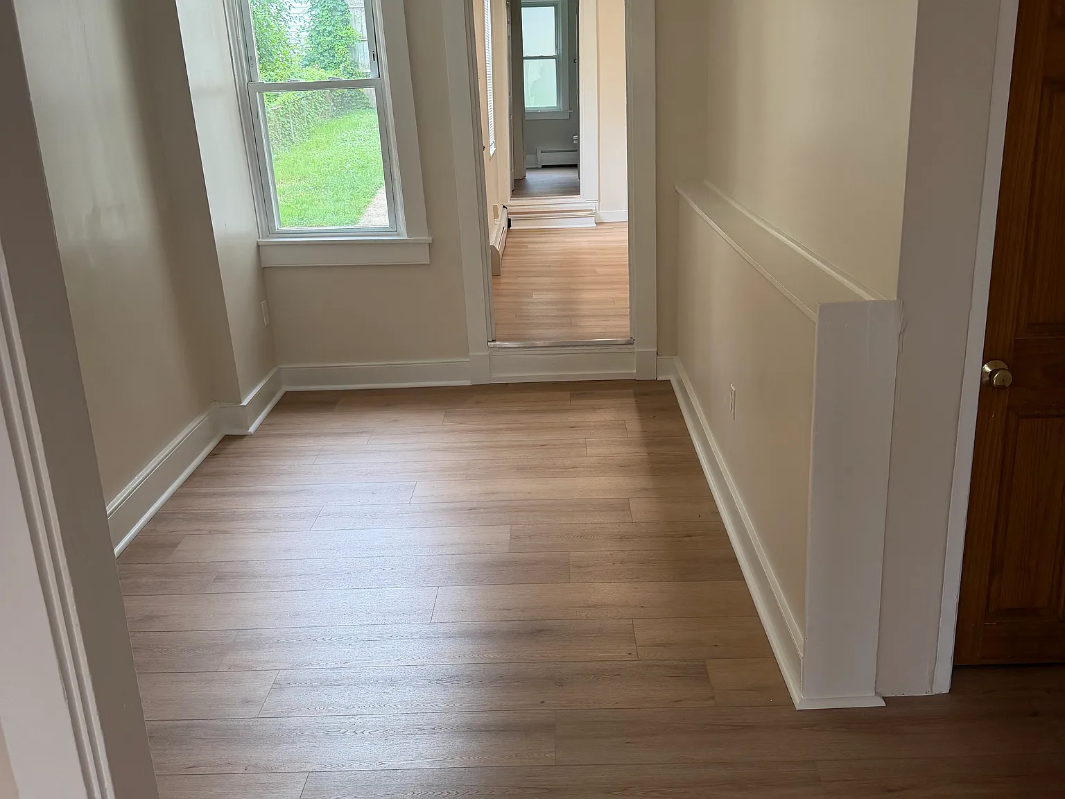 654 Poplar St — Photo 2