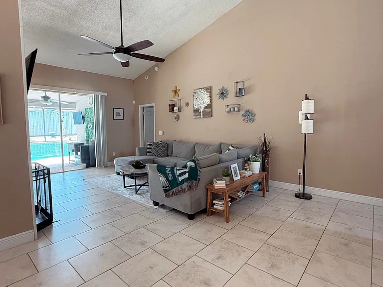 3415 Windy Wood Dr — Photo 17