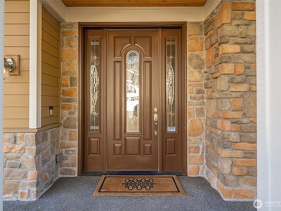 3rd image of 4814 70th Avenue Ct W