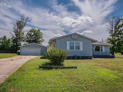 647 Dawson Dr, Paris, MO, 65275